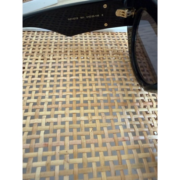Gucci Black Cat-Eye Sunglasses with Gold Double G main image 4